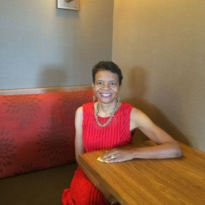 Meet your Posher, Sandra